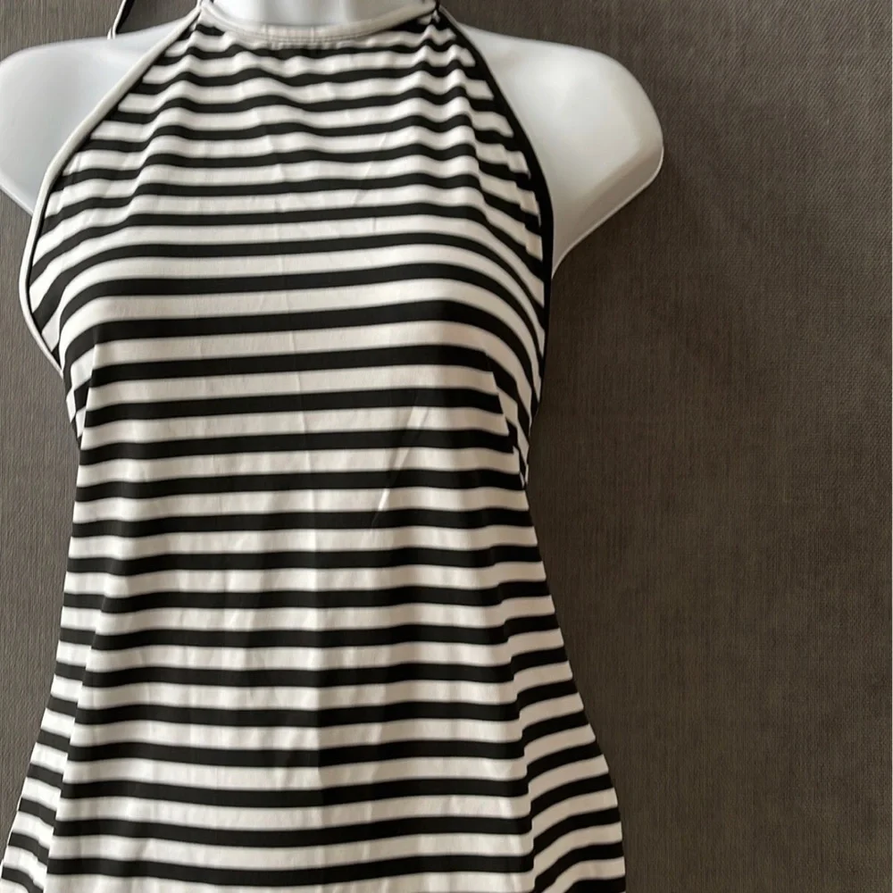 𝅺black white striped summer dress NEW size XL